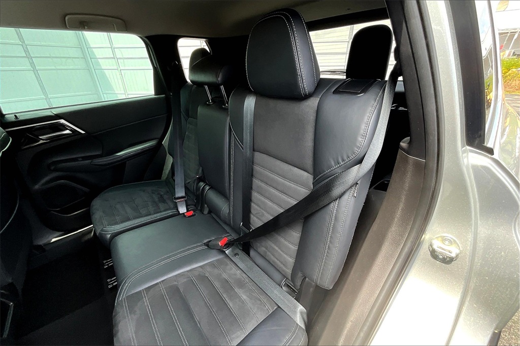 2023 Mitsubishi Outlander SE - Photo 15