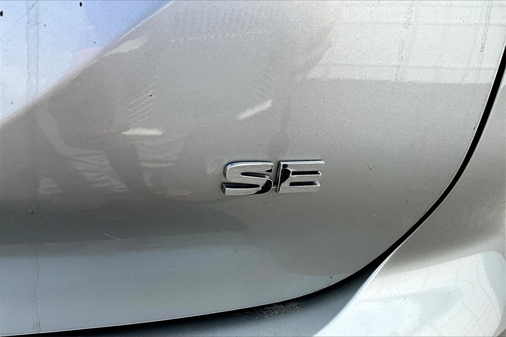 2023 Mitsubishi Outlander SE - Photo 29