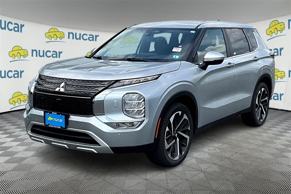 2023 Mitsubishi Outlander SE - Photo 3