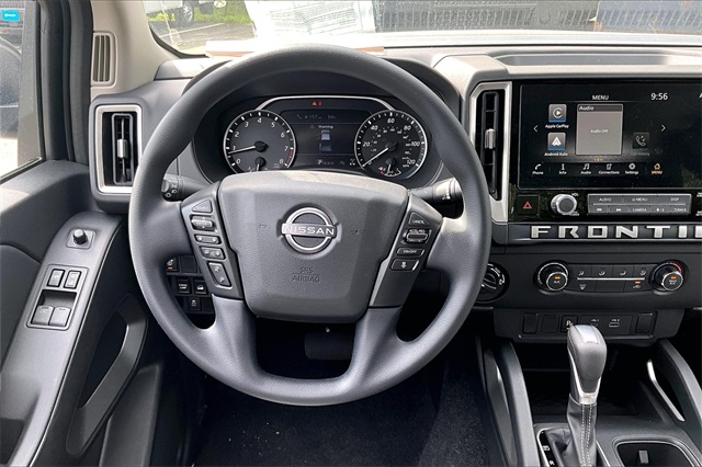 2025 Nissan Frontier SV - Photo 5