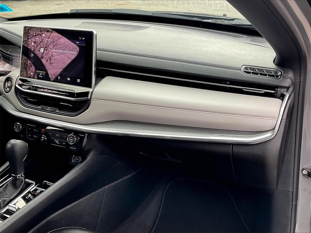 2024 Jeep Compass Limited - Photo 12