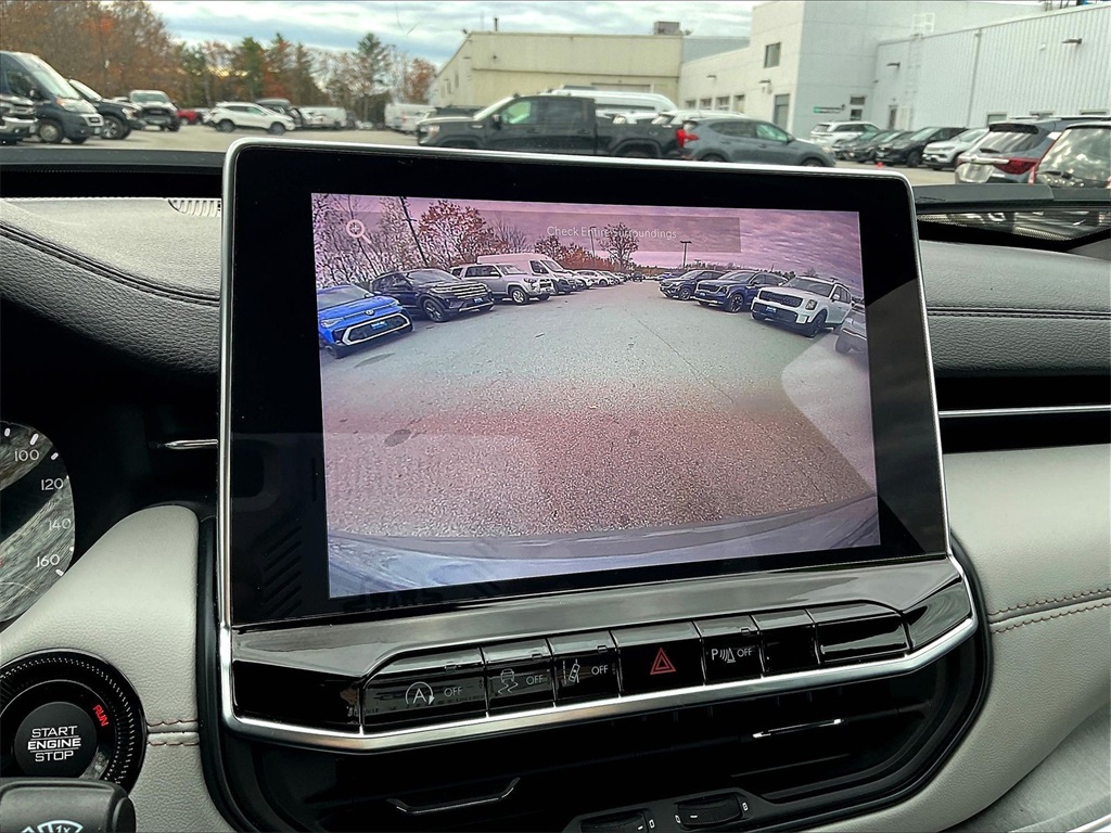 2024 Jeep Compass Limited - Photo 18