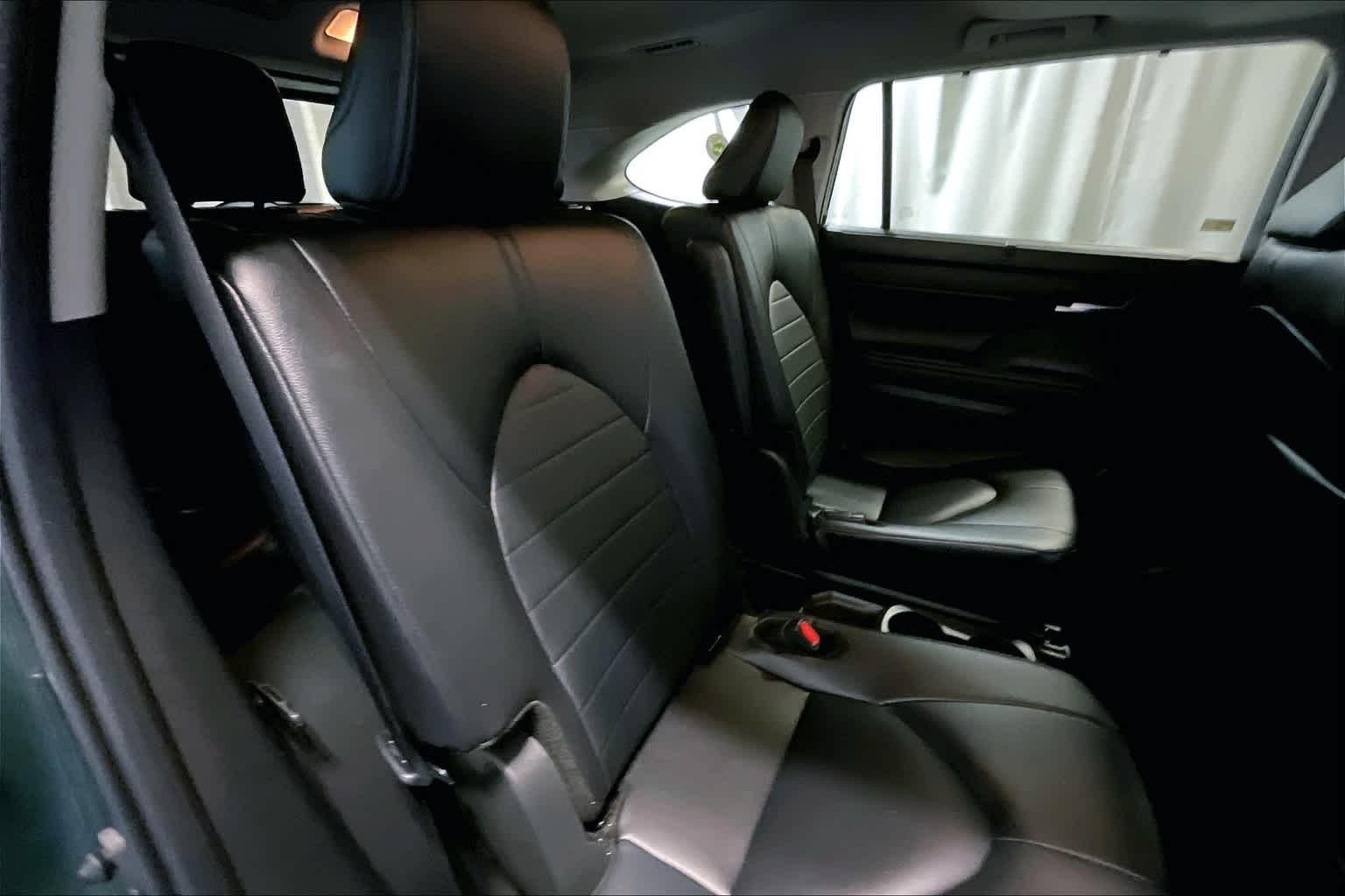 2024 Toyota Highlander XLE - Photo 16