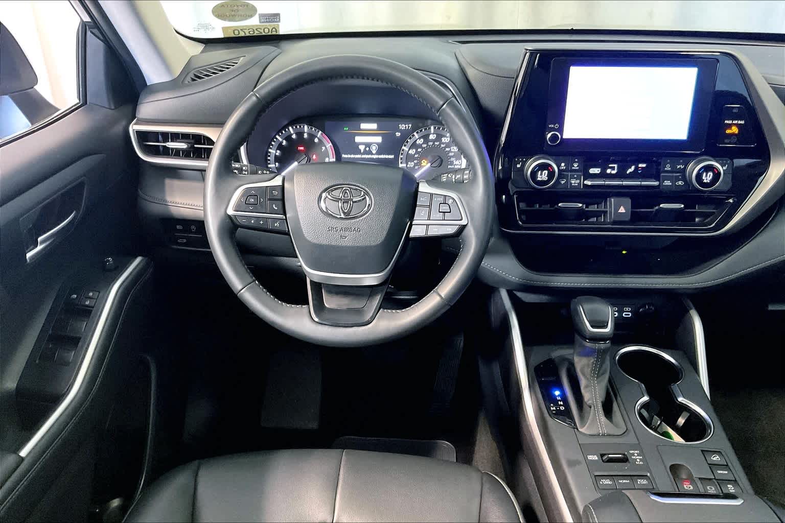 2024 Toyota Highlander XLE - Photo 17