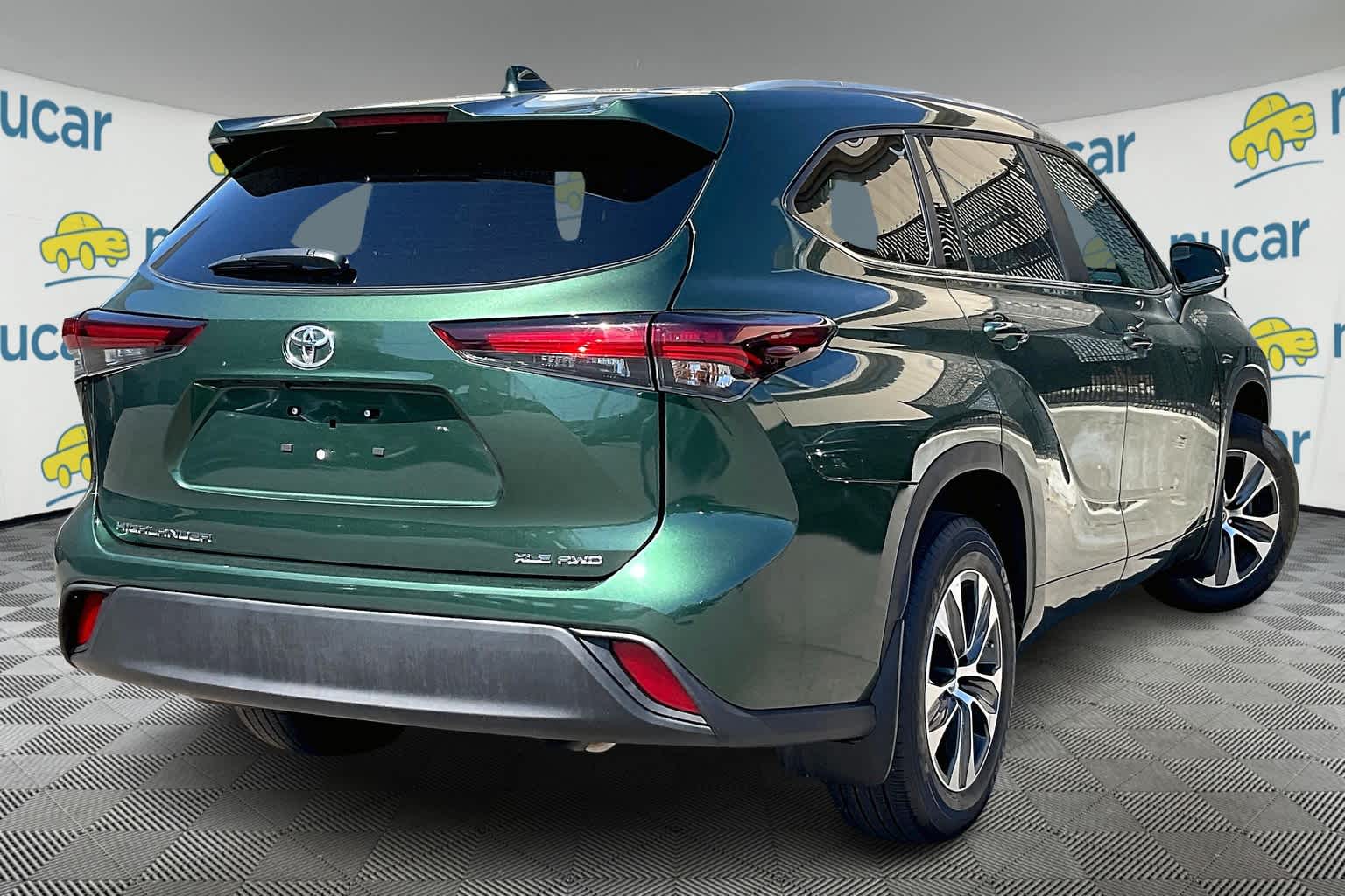 2024 Toyota Highlander XLE - Photo 6
