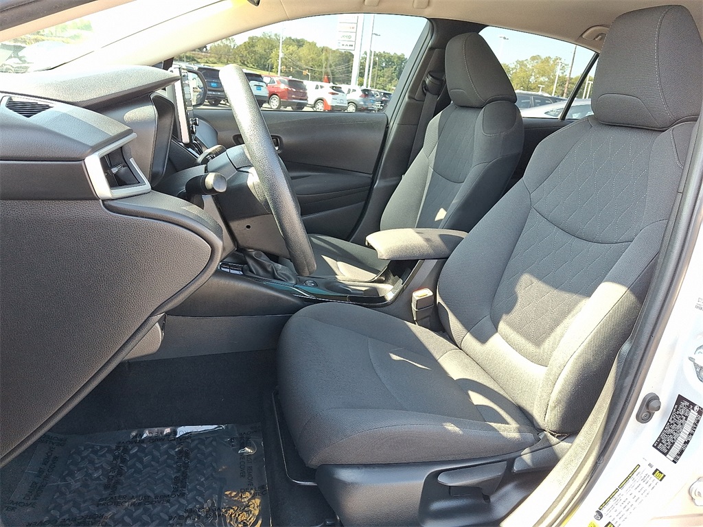 2021 Toyota Corolla LE - Photo 14
