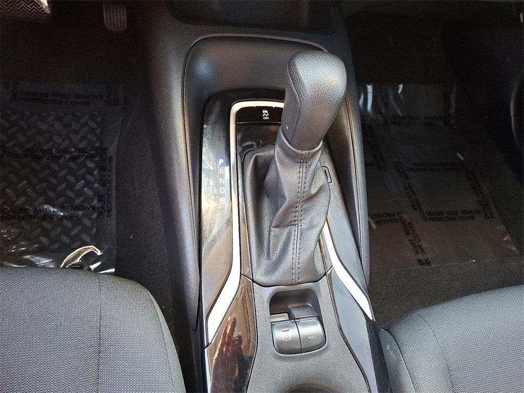 2021 Toyota Corolla LE - Photo 15