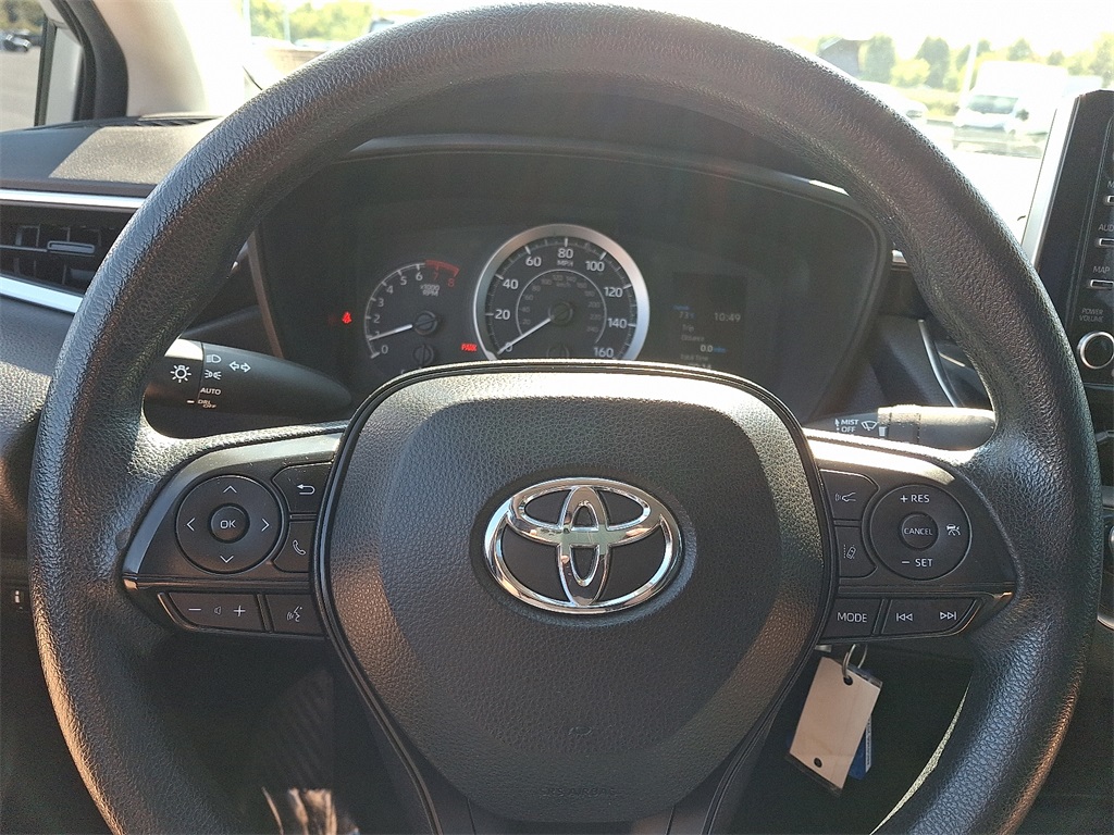 2021 Toyota Corolla LE - Photo 19