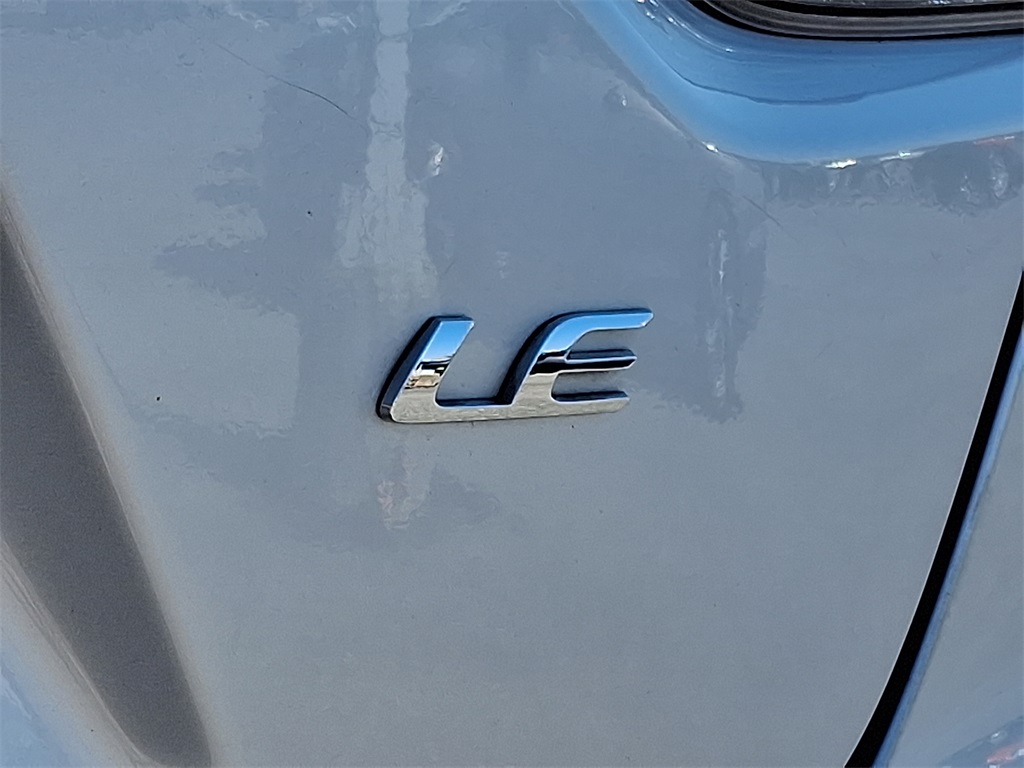 2021 Toyota Corolla LE - Photo 29