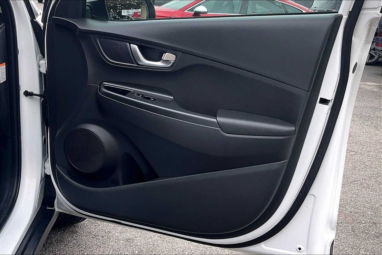 2022 Hyundai Kona Electric SEL - Photo 12