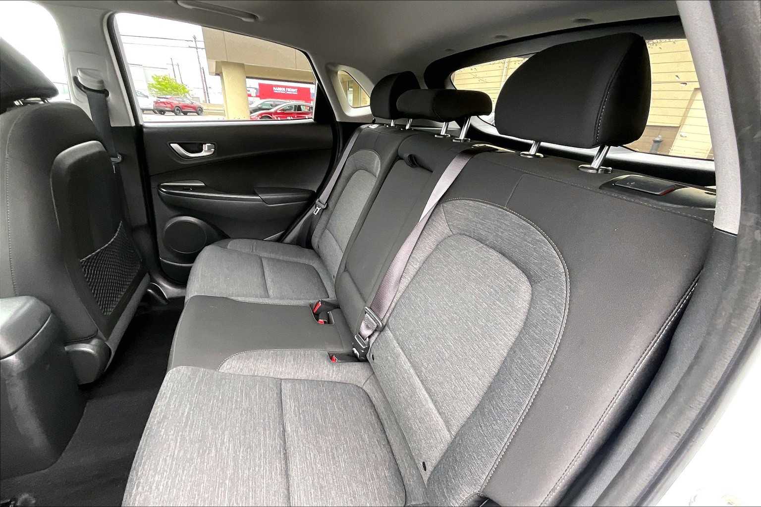2022 Hyundai Kona Electric SEL - Photo 15
