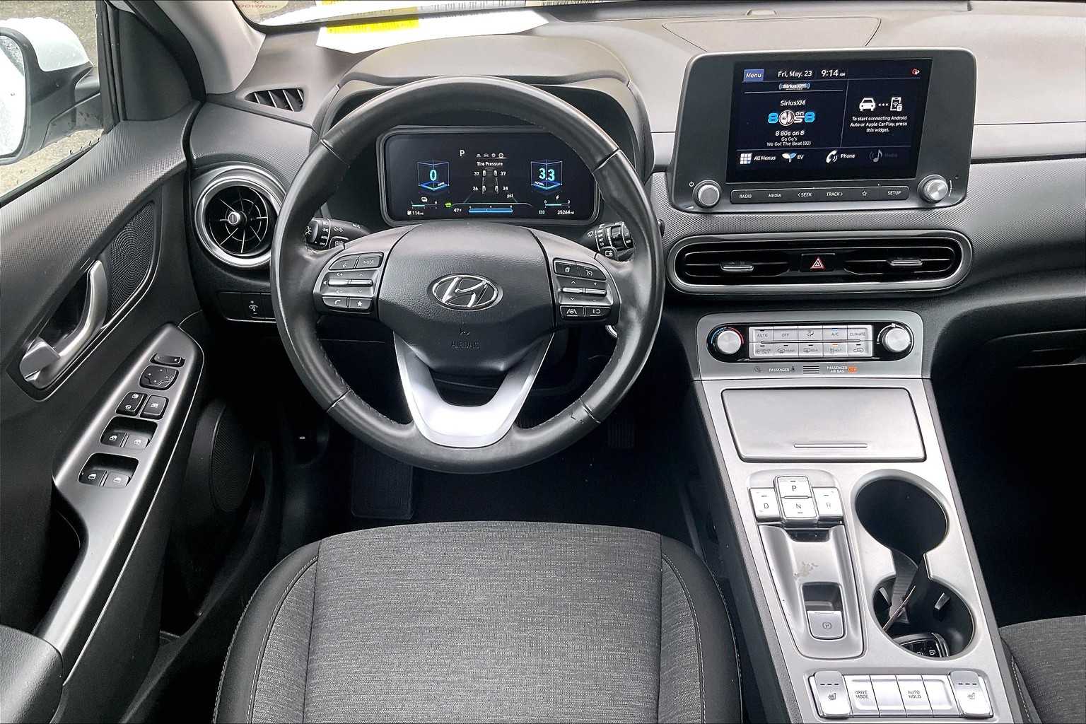 2022 Hyundai Kona Electric SEL - Photo 17