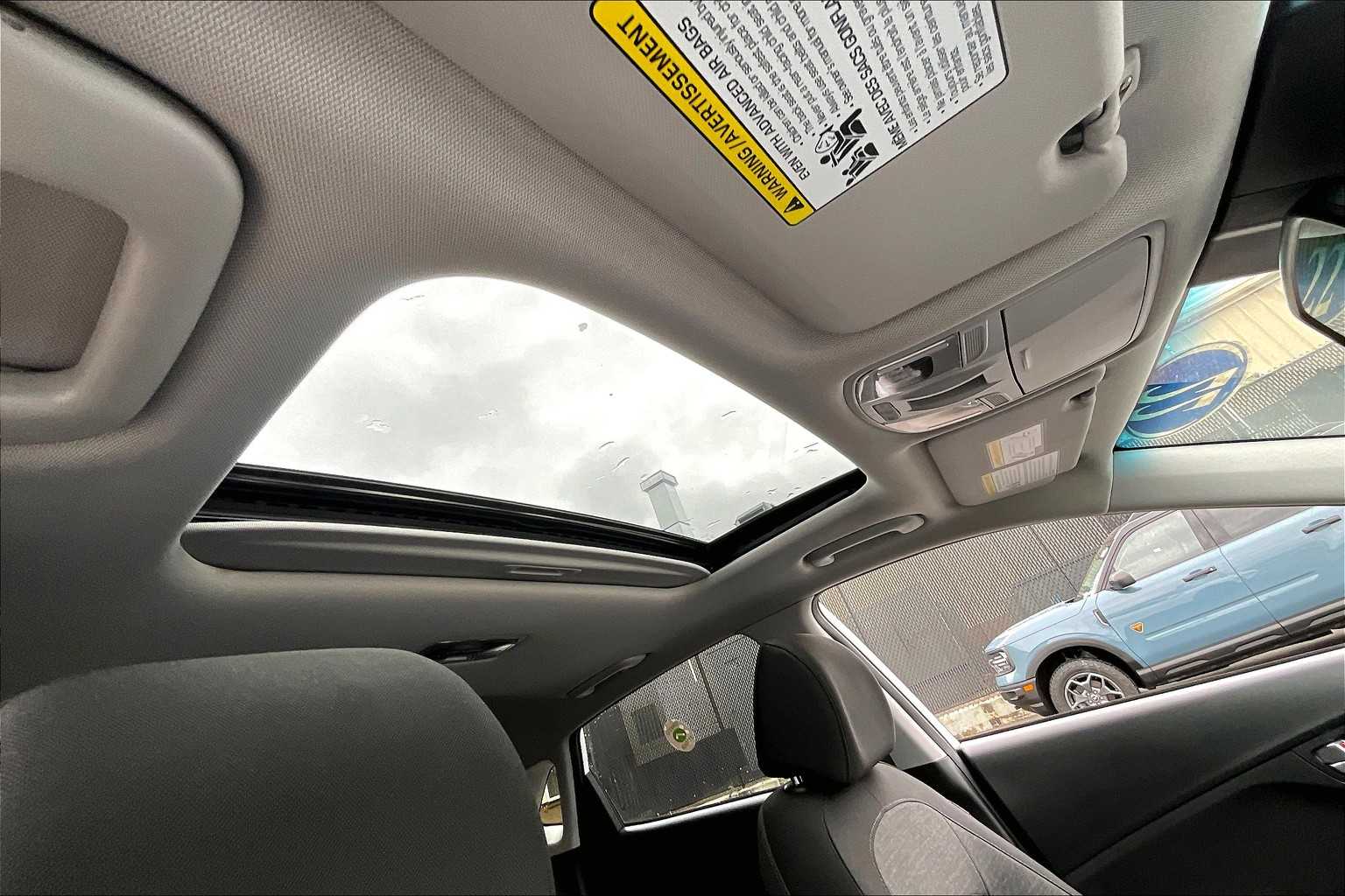 2022 Hyundai Kona Electric SEL - Photo 22