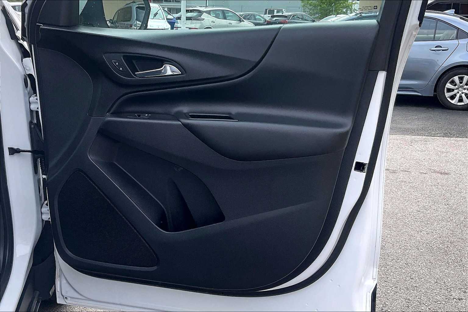 2020 Chevrolet Equinox LT - Photo 12