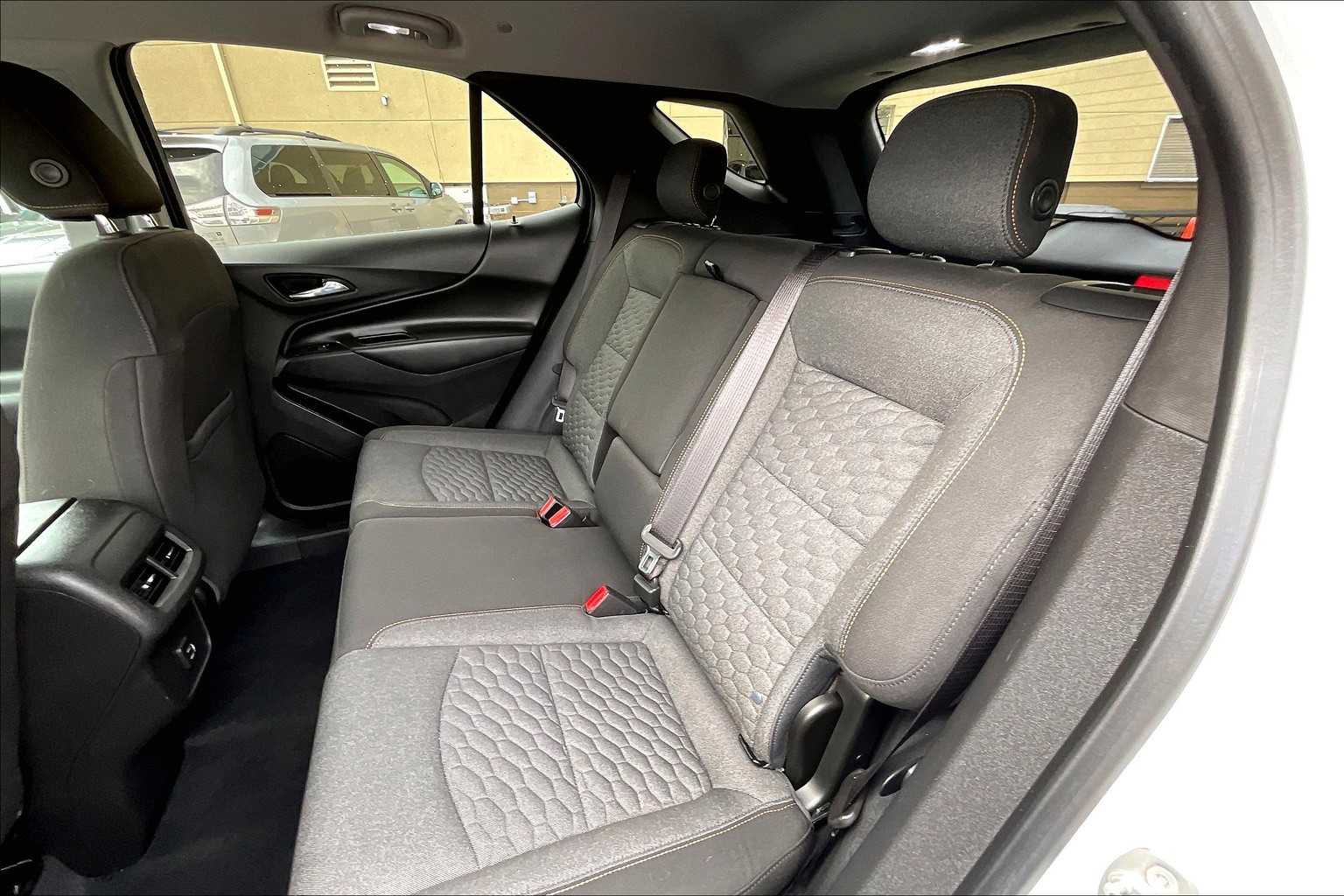 2020 Chevrolet Equinox LT - Photo 15
