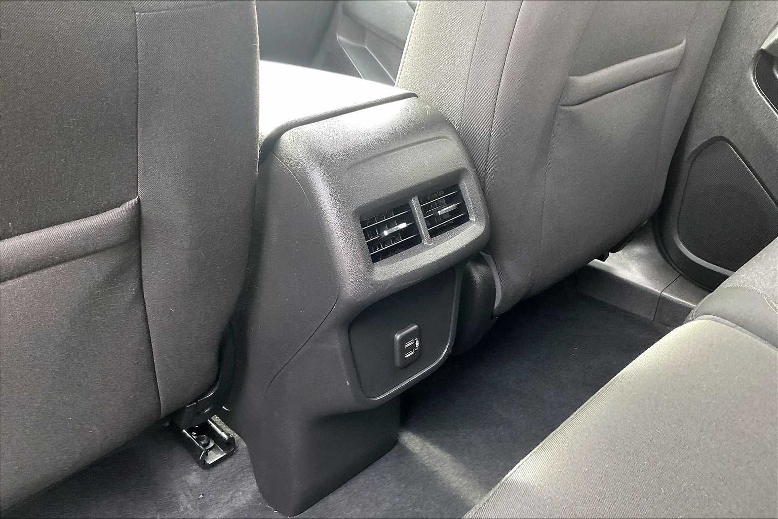 2020 Chevrolet Equinox LT - Photo 27