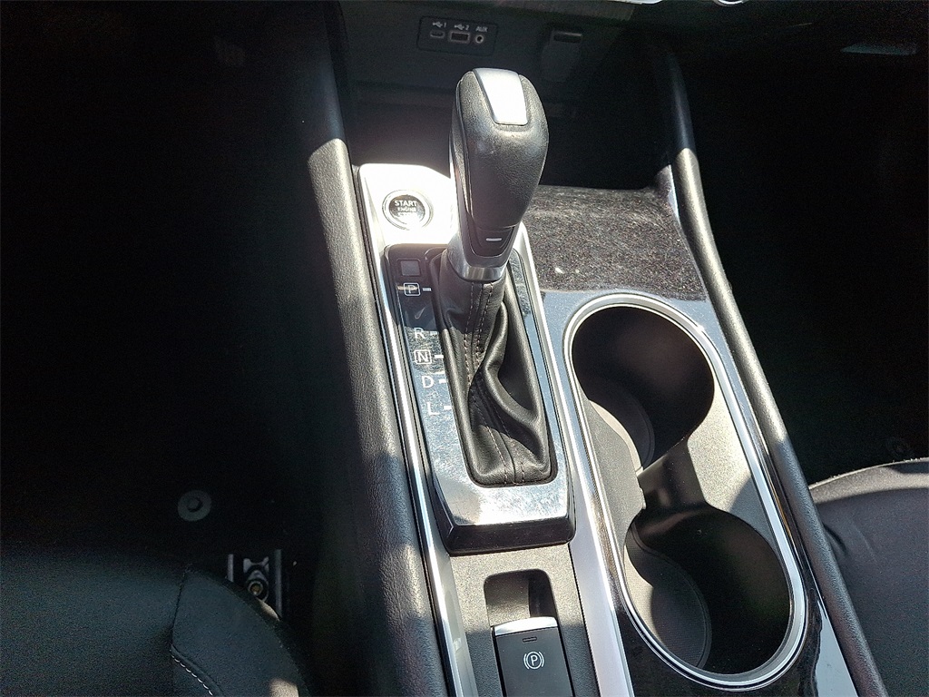 2022 Nissan Altima 2.5 SV - Photo 17