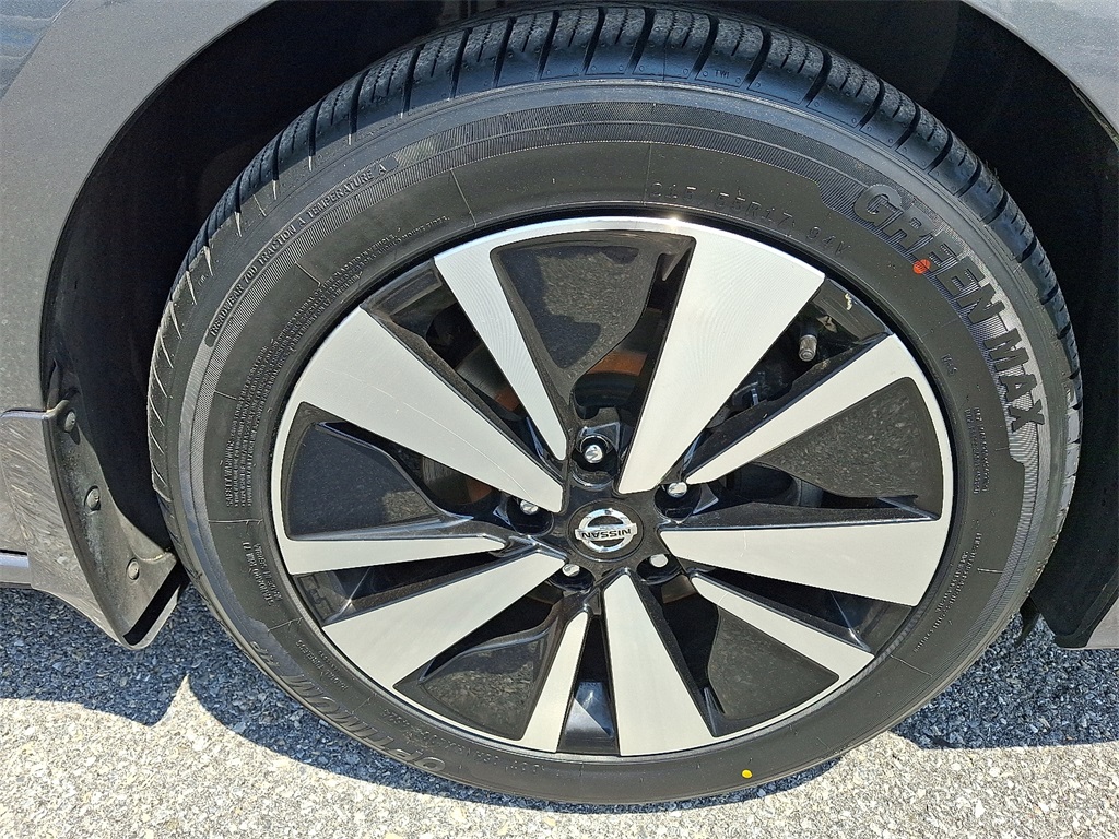 2022 Nissan Altima 2.5 SV - Photo 9
