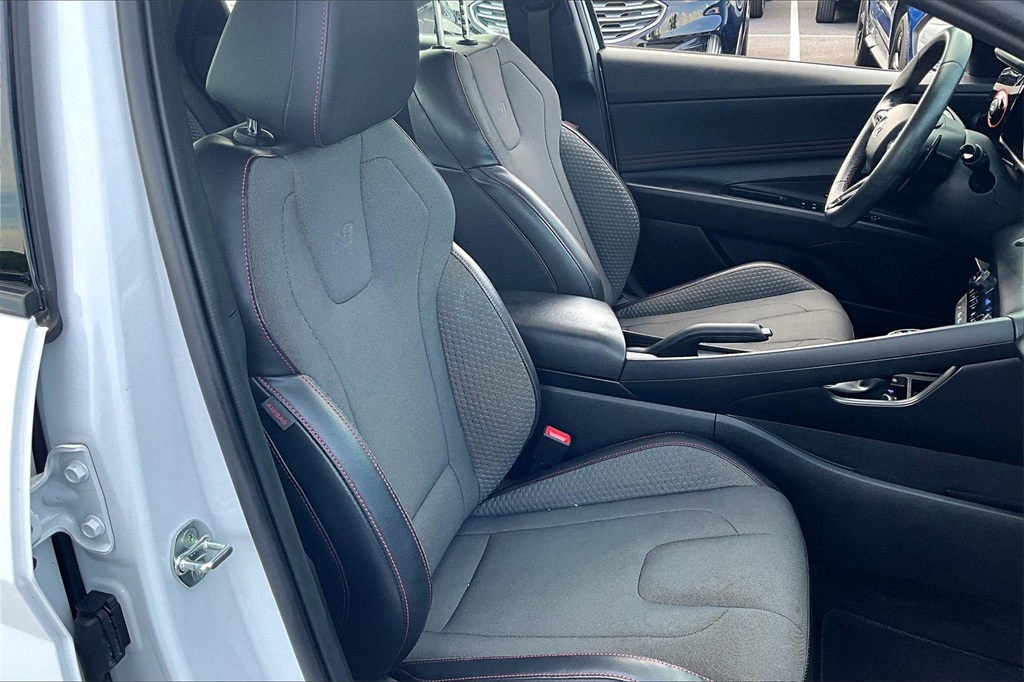 2022 Hyundai Elantra N Line - Photo 11