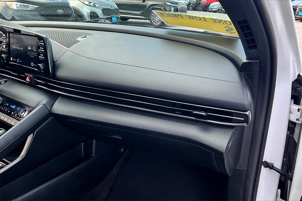 2022 Hyundai Elantra N Line - Photo 13