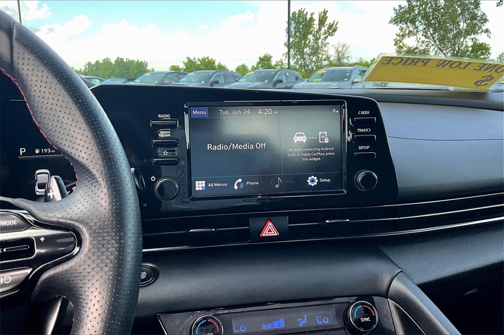 2022 Hyundai Elantra N Line - Photo 18