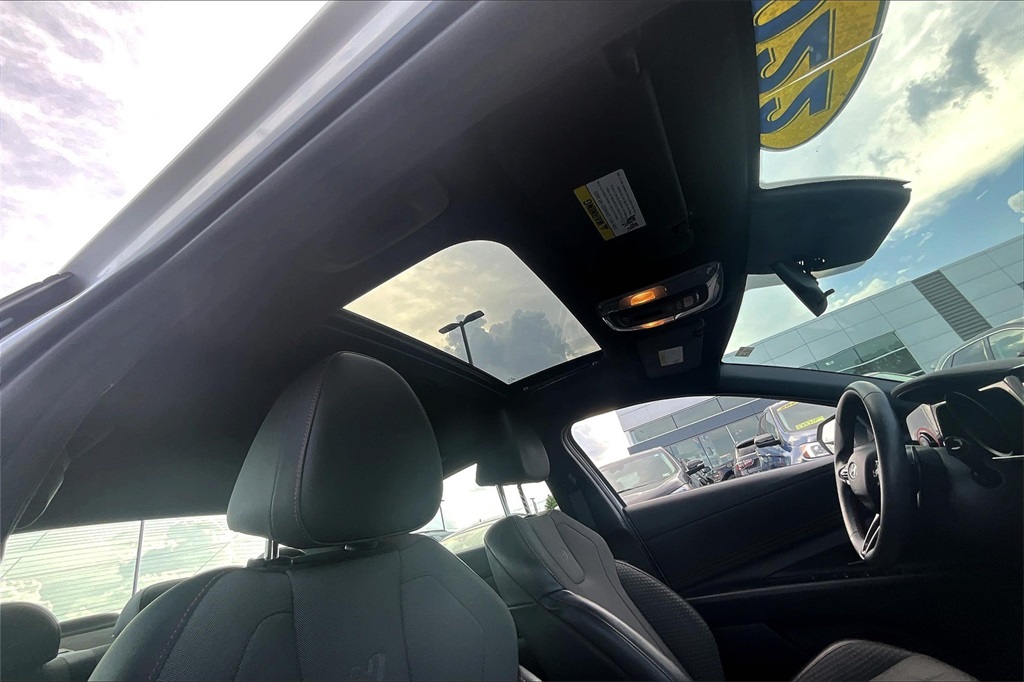 2022 Hyundai Elantra N Line - Photo 22