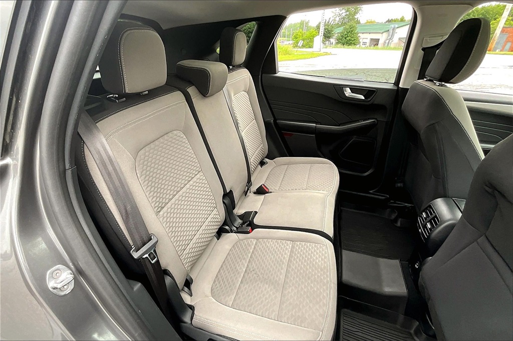 2021 Ford Escape SE - Photo 16