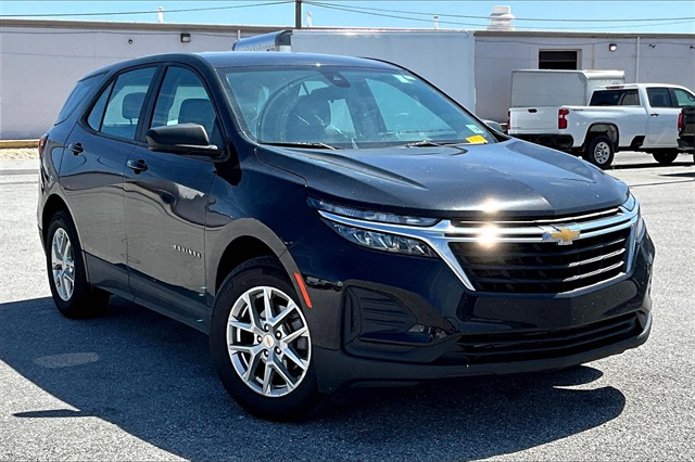 2023 Chevrolet Equinox LS