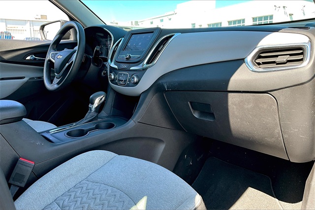 2023 Chevrolet Equinox LS - Photo 13