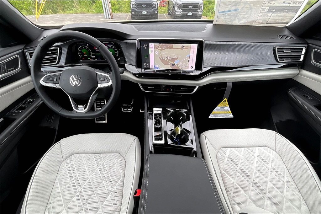 2025 Volkswagen Atlas Cross Sport 2.0T SEL Premium R-Line - Photo 12