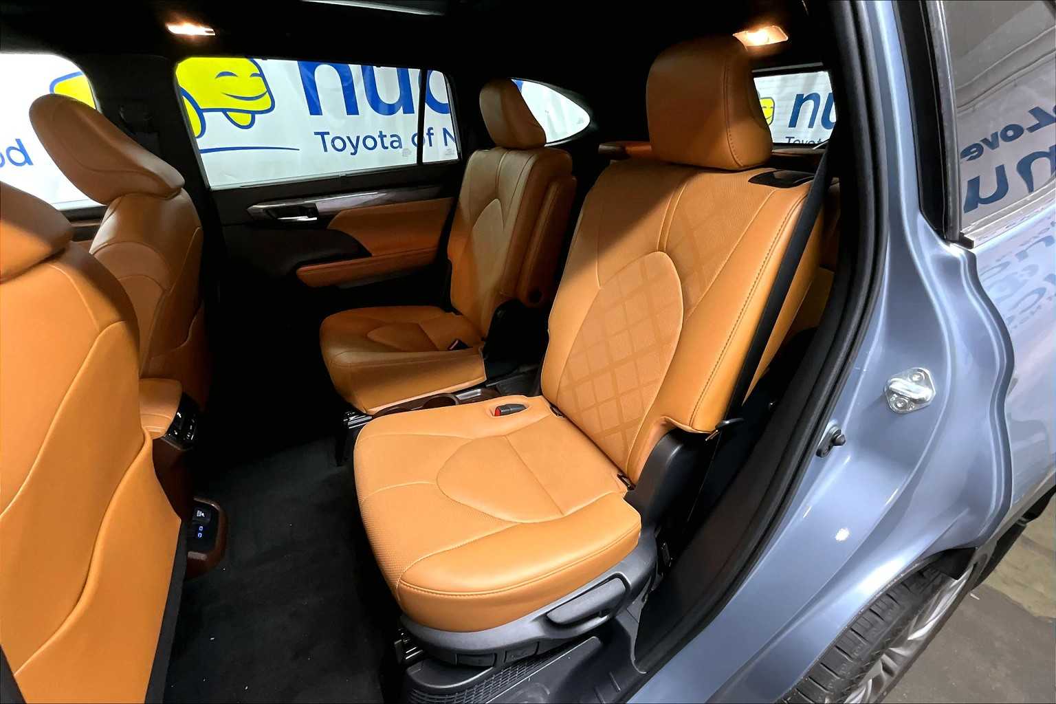 2022 Toyota Highlander Hybrid Platinum - Photo 15