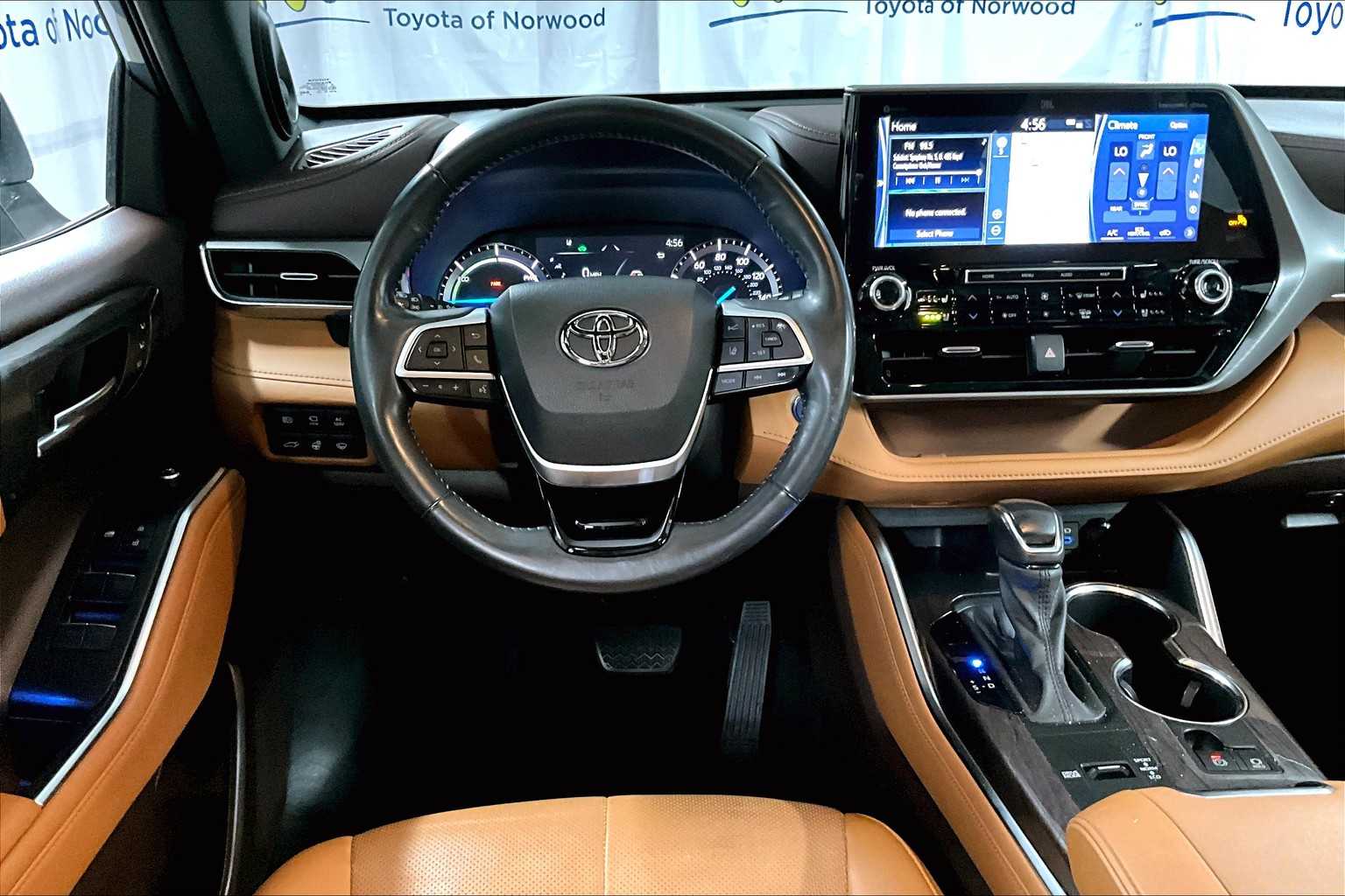 2022 Toyota Highlander Hybrid Platinum - Photo 18