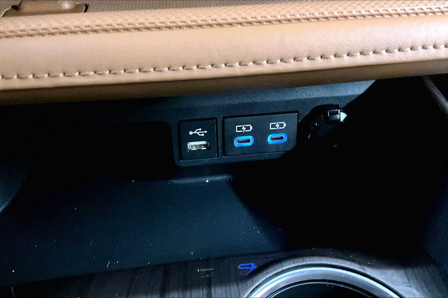 2022 Toyota Highlander Hybrid Platinum - Photo 28