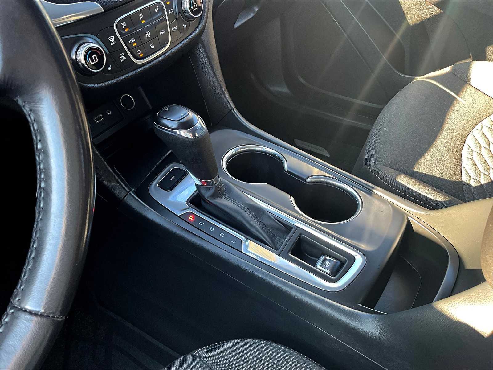 2020 Chevrolet Equinox LT - Photo 19