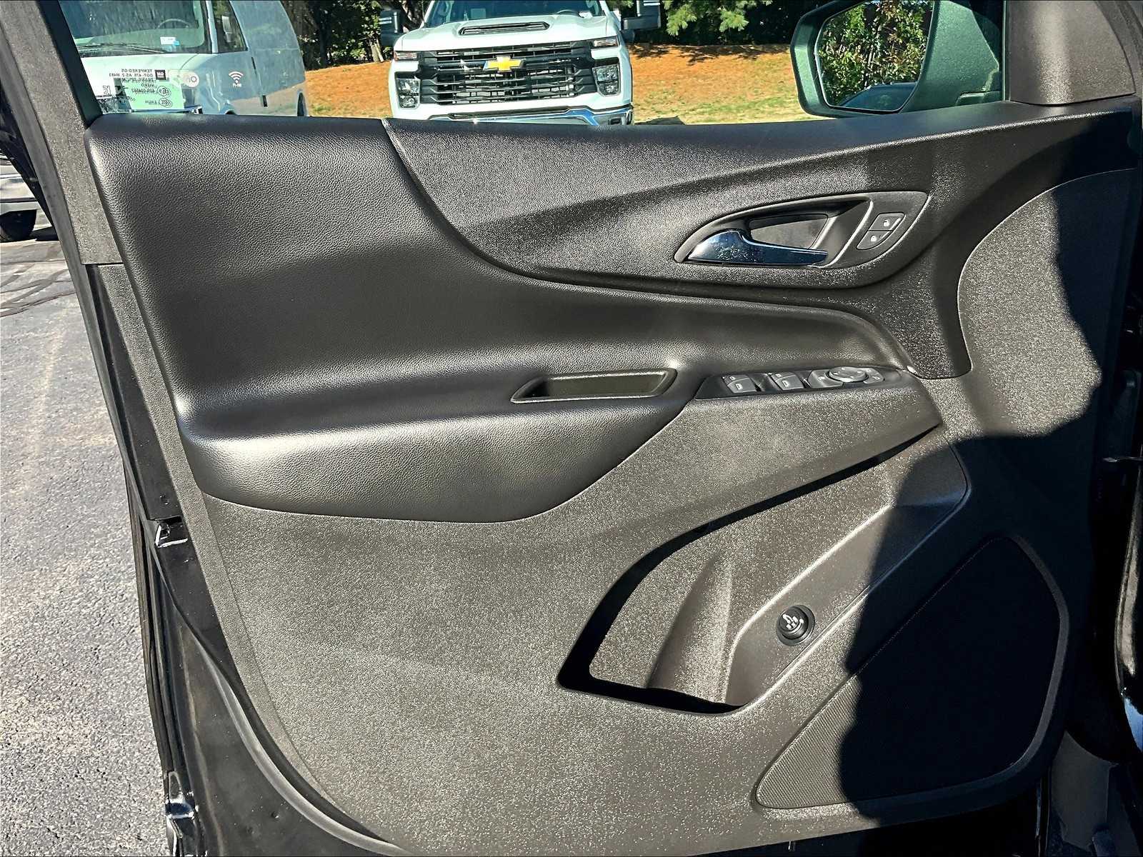 2020 Chevrolet Equinox LT - Photo 9