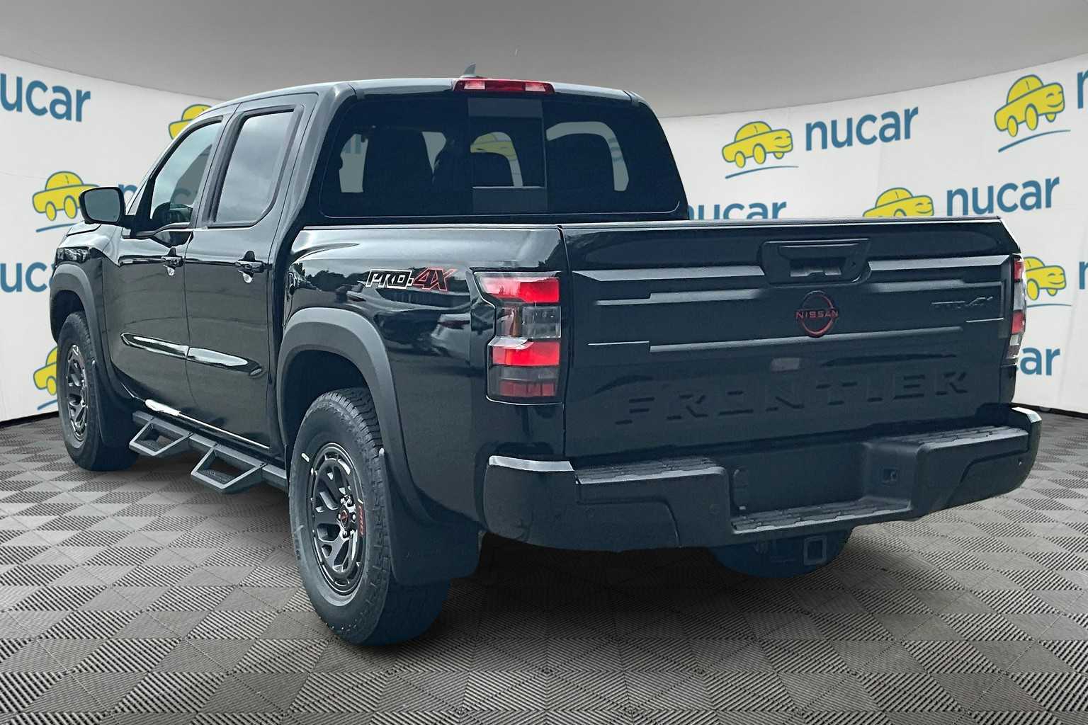2025 Nissan Frontier PRO-4X - Photo 4