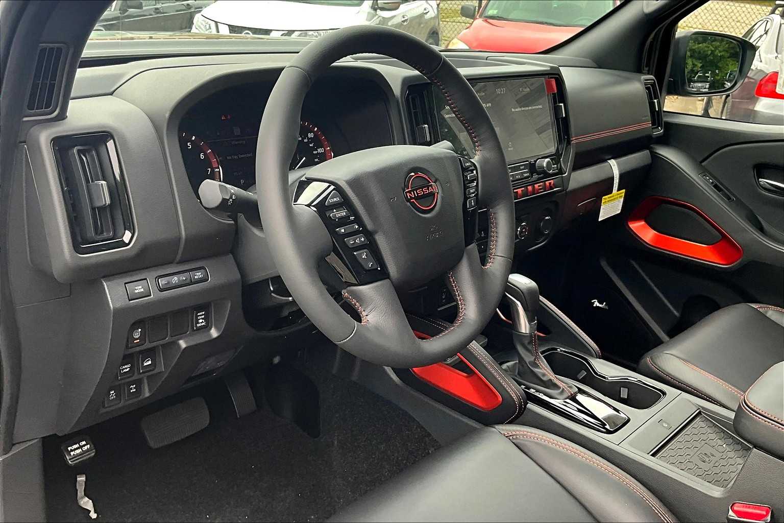 2025 Nissan Frontier PRO-4X - Photo 8