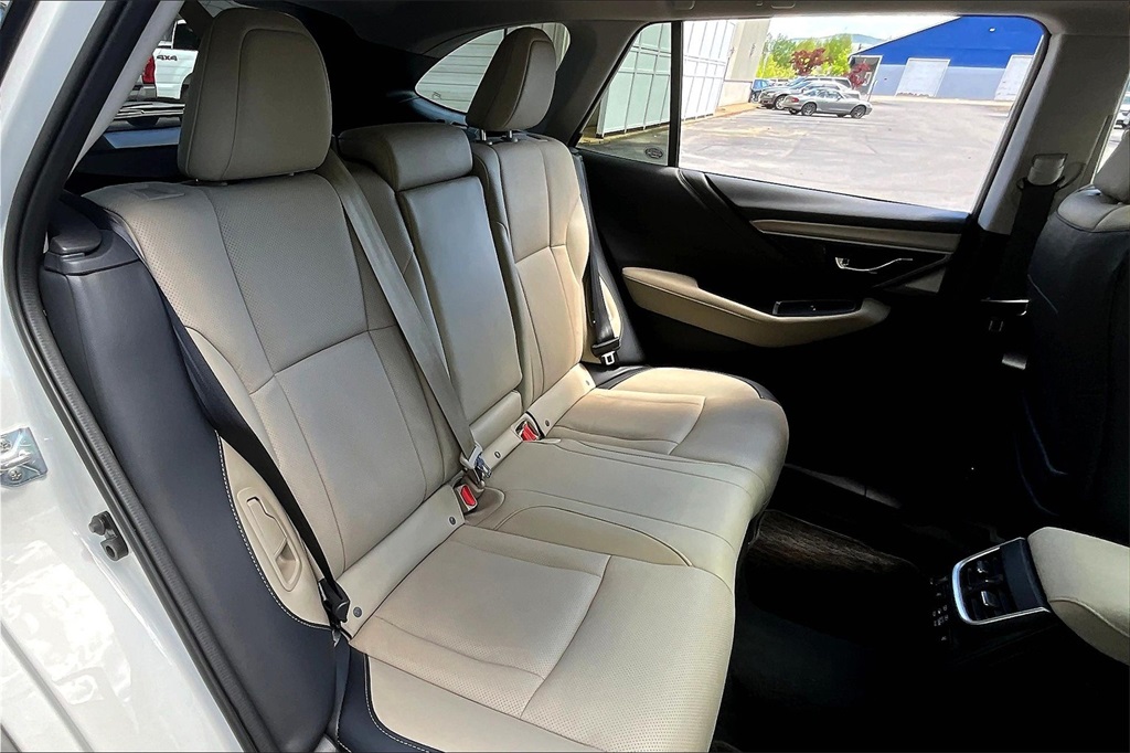 2024 Subaru Outback Limited - Photo 16