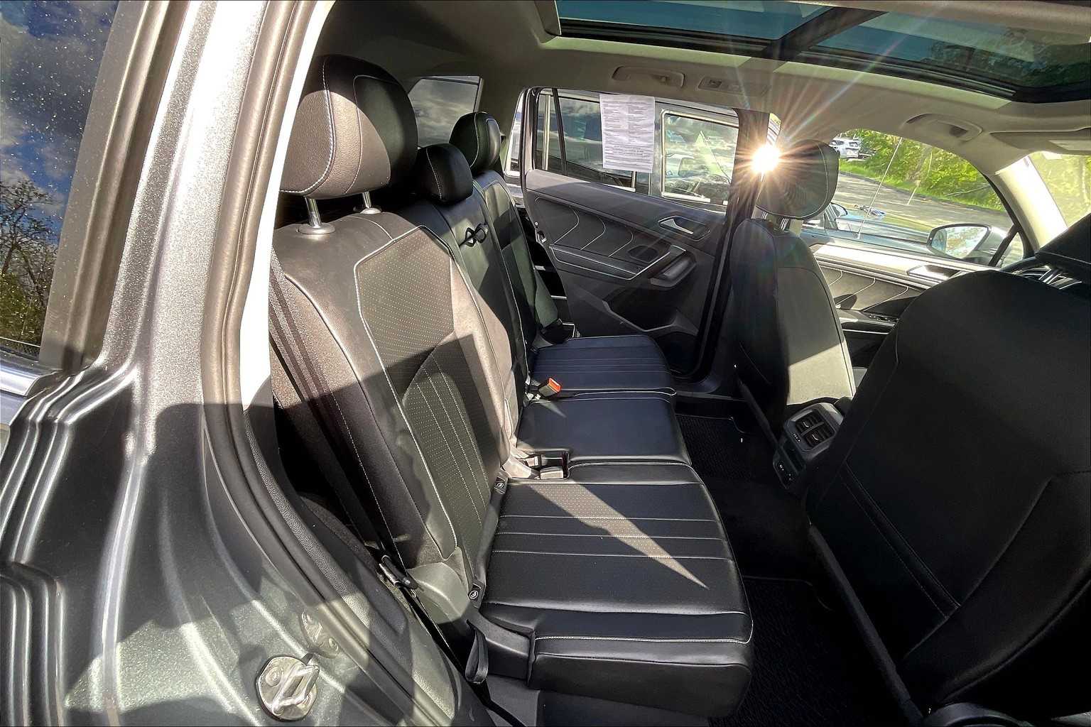 2022 Volkswagen Tiguan SE - Photo 15