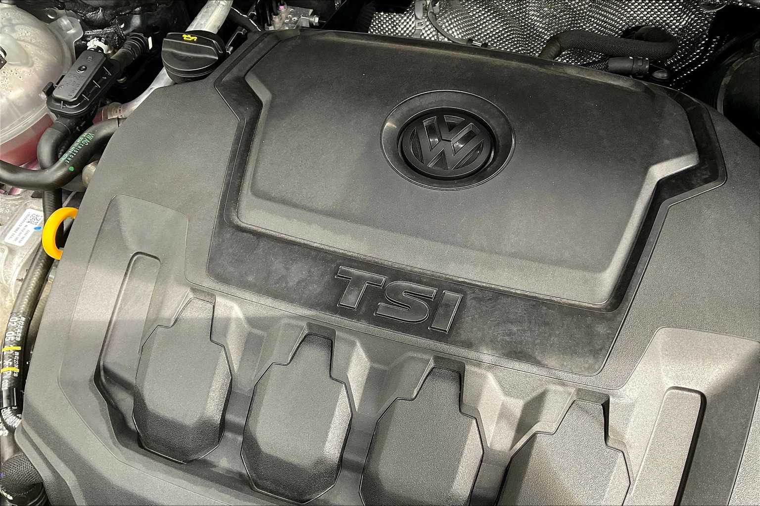 2022 Volkswagen Tiguan SE - Photo 34