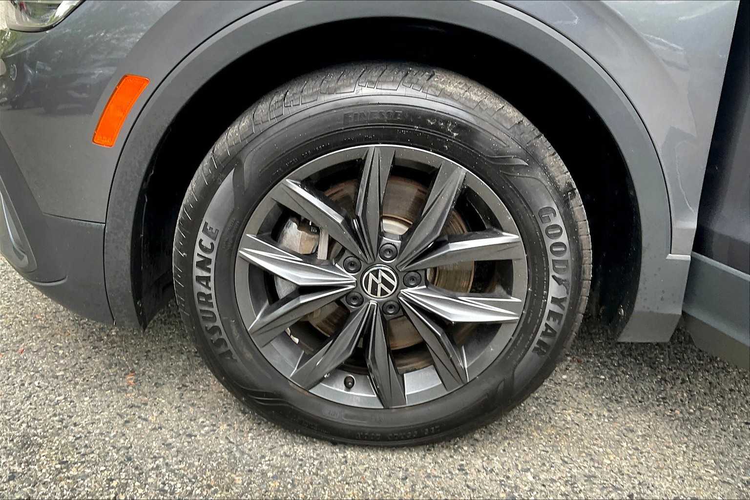 2022 Volkswagen Tiguan SE - Photo 7