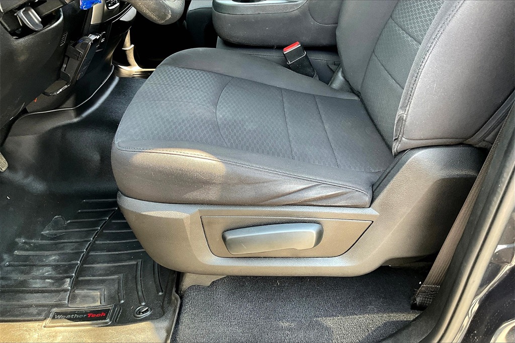 2019 Ram 1500 Classic Warlock - Photo 31