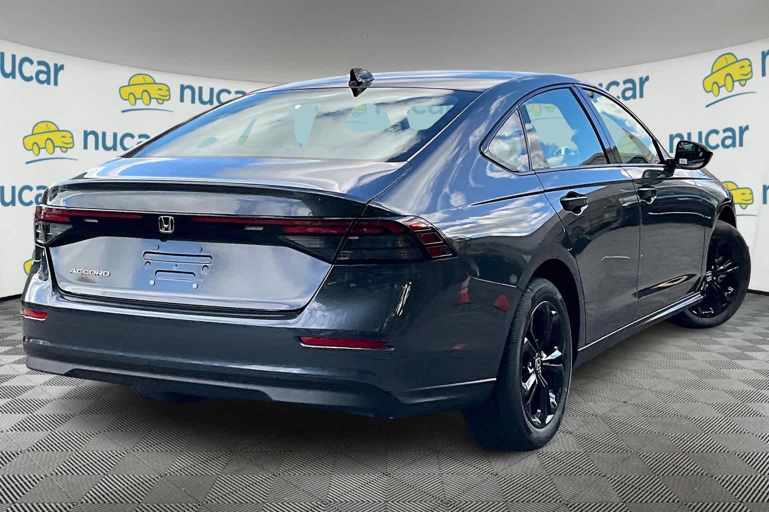 2025 Honda Accord SE - Photo 7