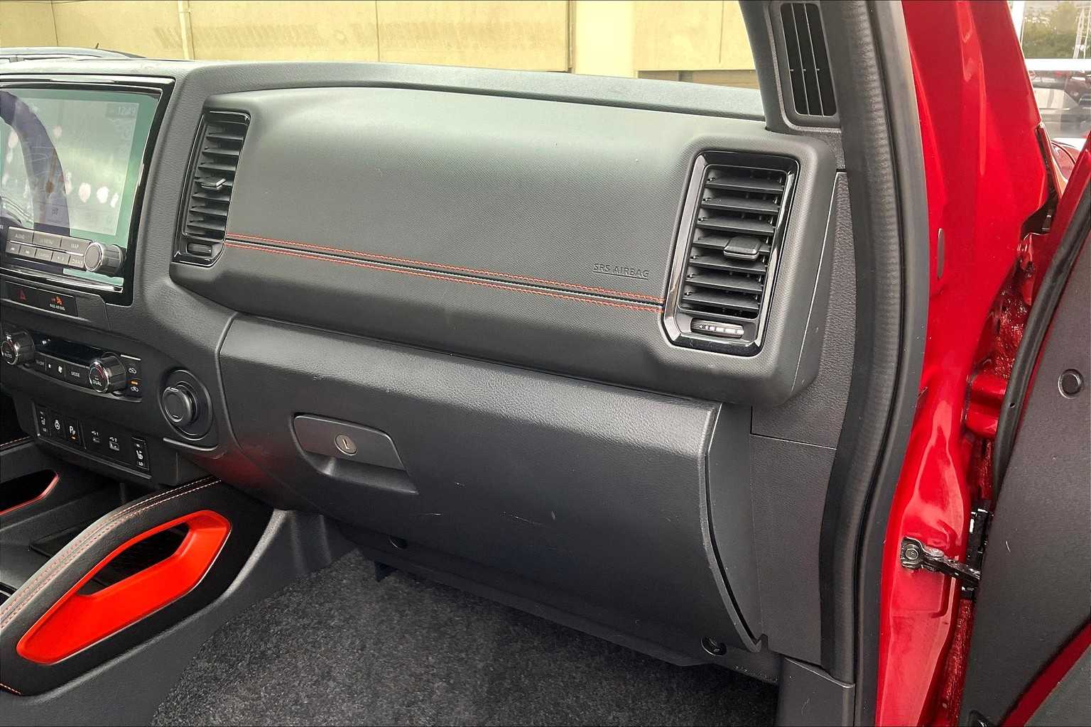 2022 Nissan Frontier PRO-4X - Photo 13