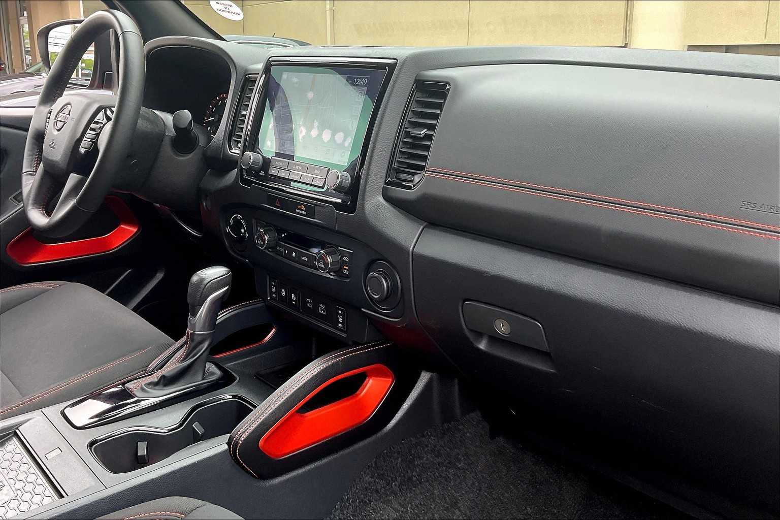 2022 Nissan Frontier PRO-4X - Photo 14