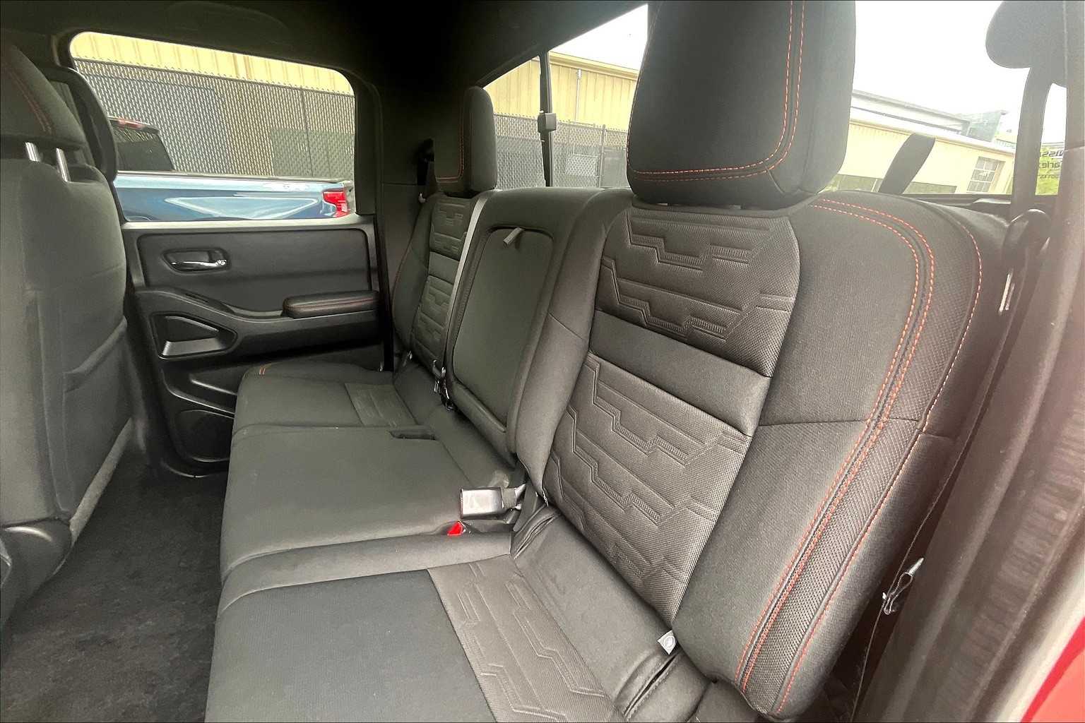 2022 Nissan Frontier PRO-4X - Photo 15