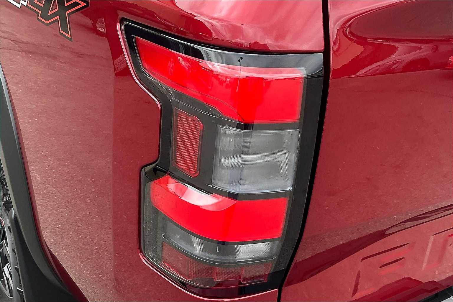 2022 Nissan Frontier PRO-4X - Photo 34