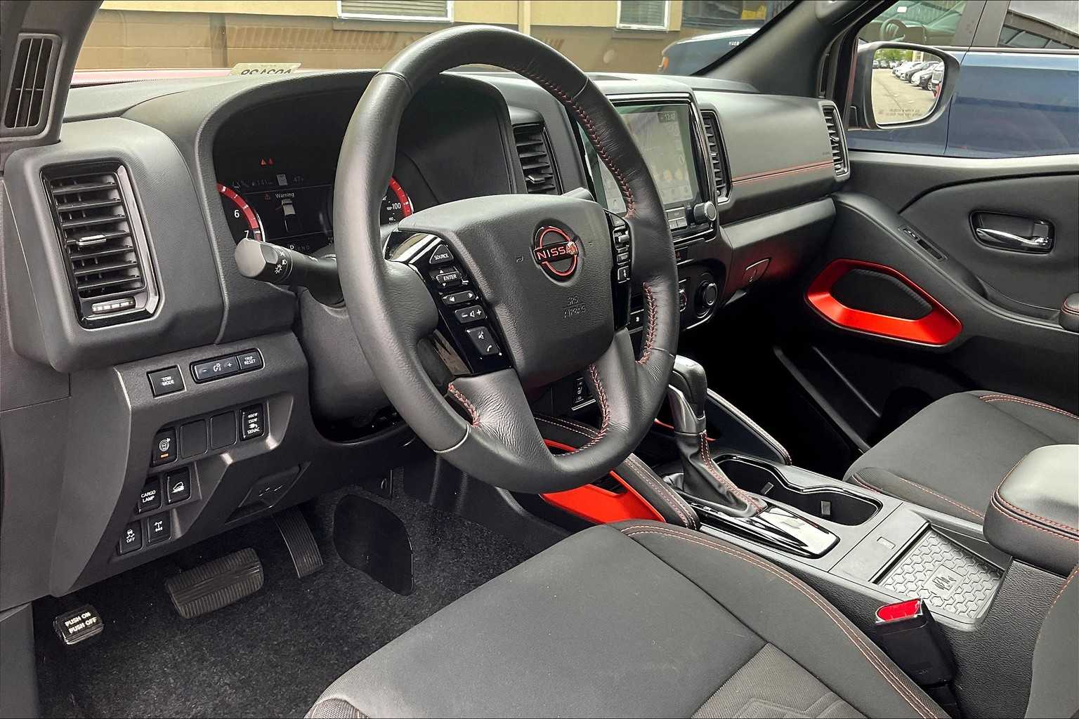 2022 Nissan Frontier PRO-4X - Photo 8