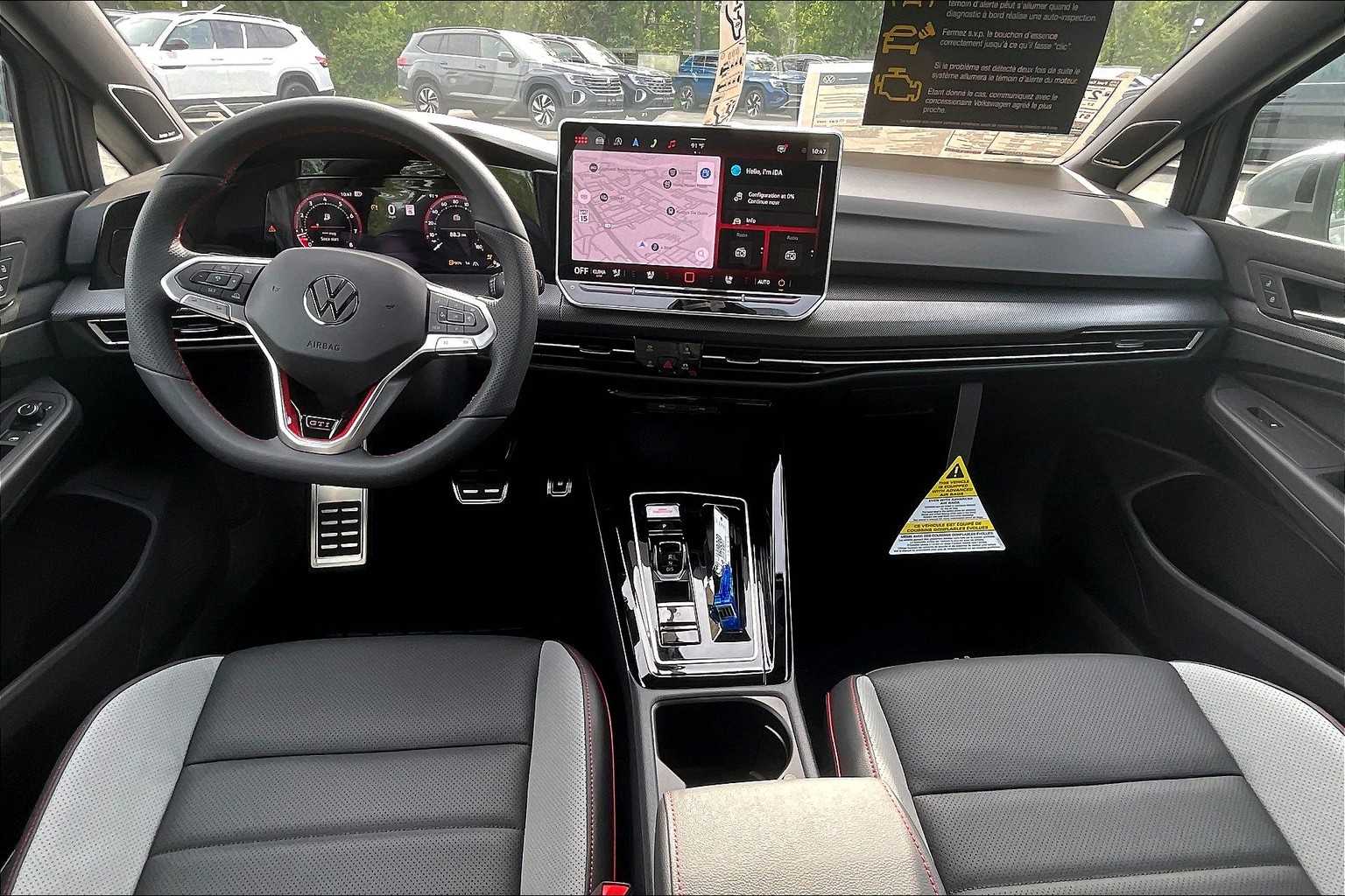 2025 Volkswagen Golf GTI SE - Photo 12