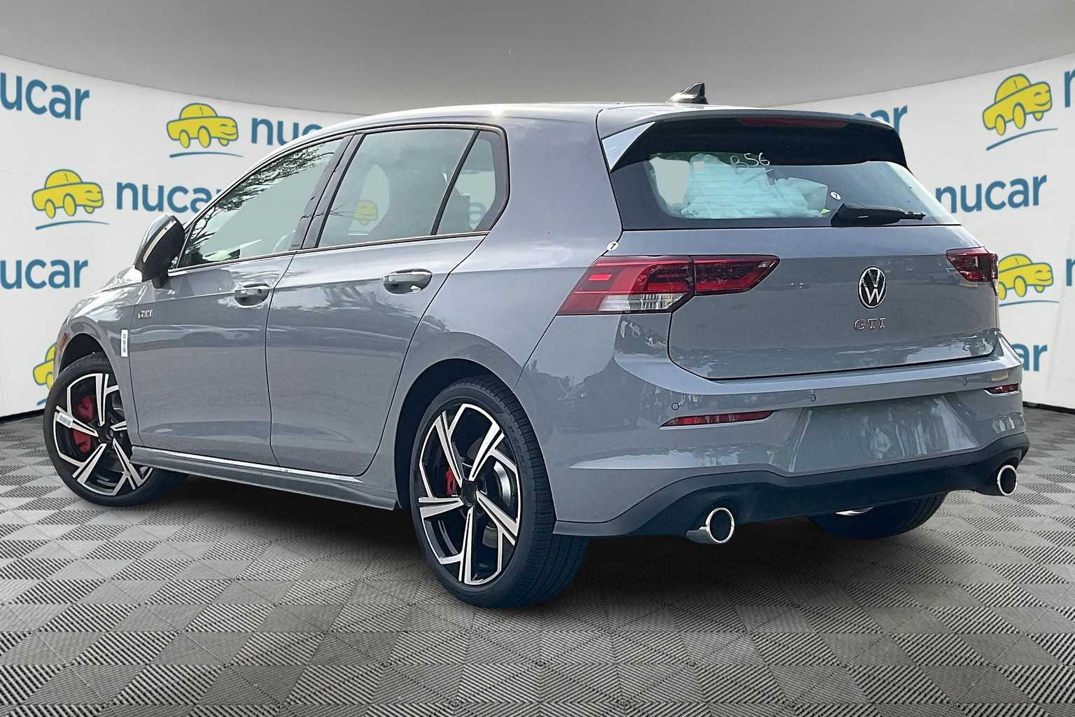 2025 Volkswagen Golf GTI SE - Photo 5